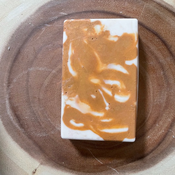 (1 bar) Handmade Warm Vanilla Sugar Soap - Picture 2 of 2